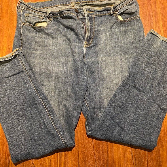 Straight Leg Jeans - Picture 3 of 7